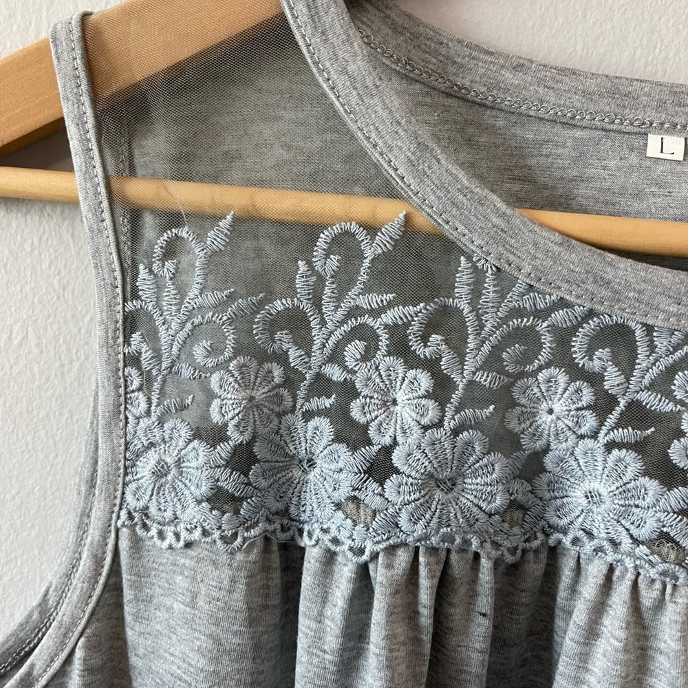 Gray Sleeveless Knit Top with Floral Lace Yoke l Size Large l Poshmark - Picture 5 of 6